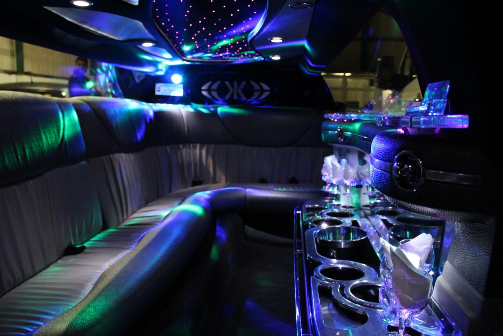 Executive stretch limo interior in a Chrysler Baby Bentley