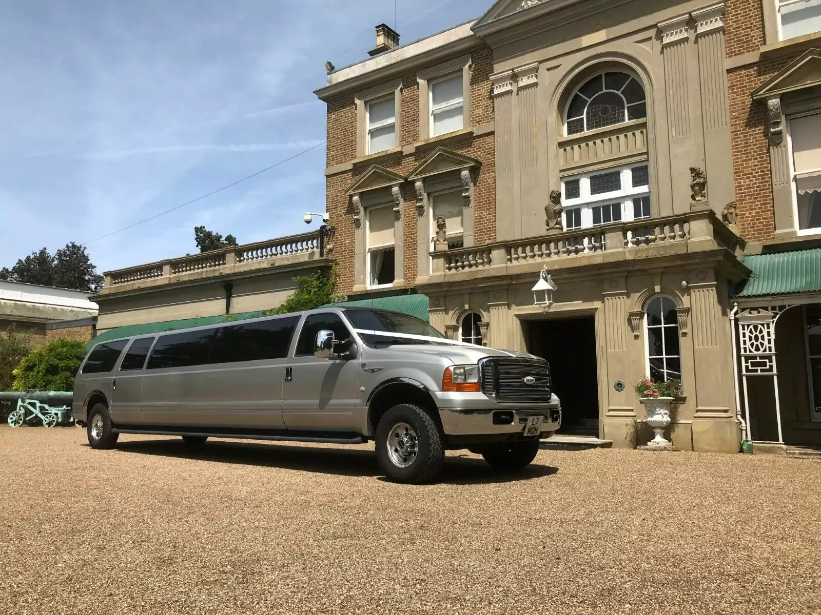 Stretched Ford Excursion 4x4 limousine seating up to 16